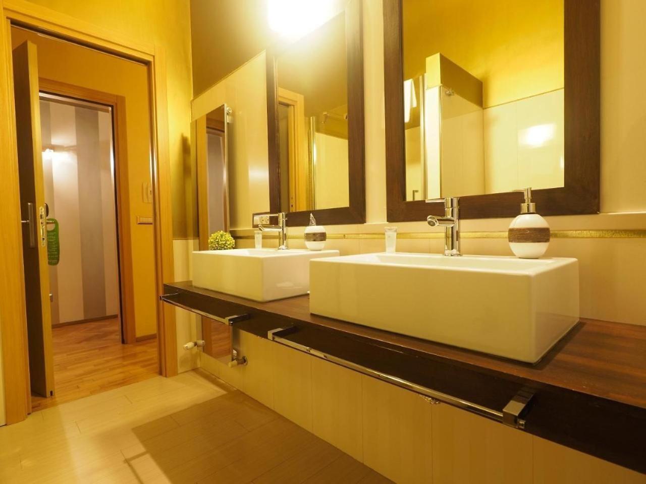 Aparthotel House Borgia Roma Esterno foto